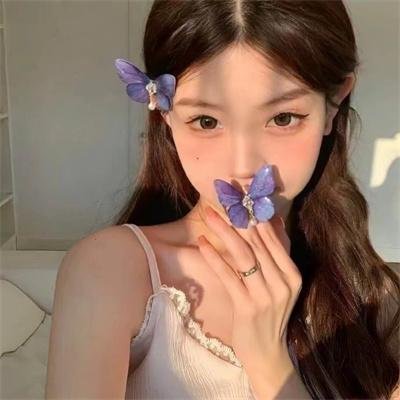 女摄青鬼游埠